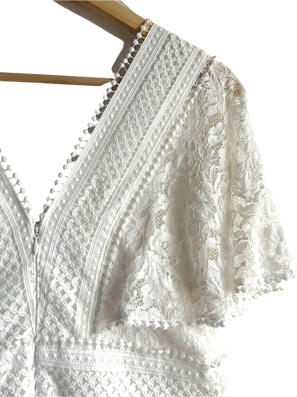 Eliza J Ivory Flounce Lace Dress Size 10 - Picture 11 of 16